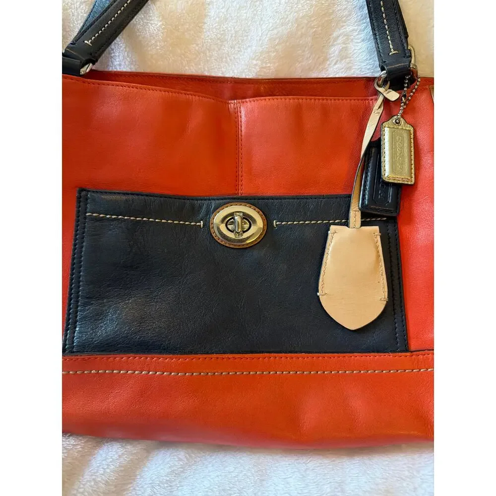 Coach Park Carrie Colorblock Leather Shoulder Tote Bag – Style F24065